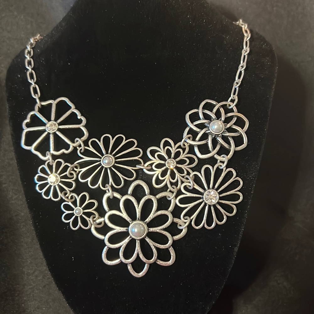Silver floral Lia Sophia necklace
